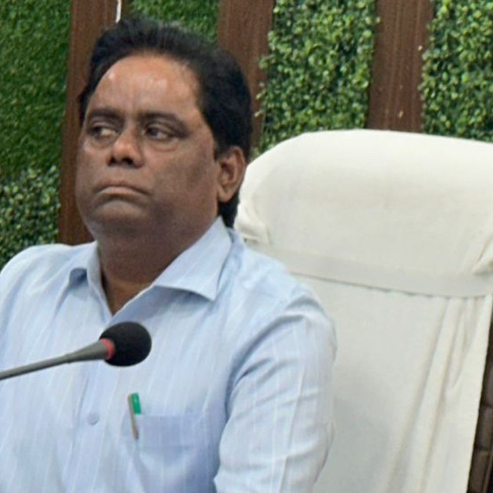जौनपुर में स्वाइन फ्लू के मामले बढ़े:स्वास्थ्य विभाग से अस्पतालों को सर्विलांस, रोकथाम और इलाज के निर्देश जारी