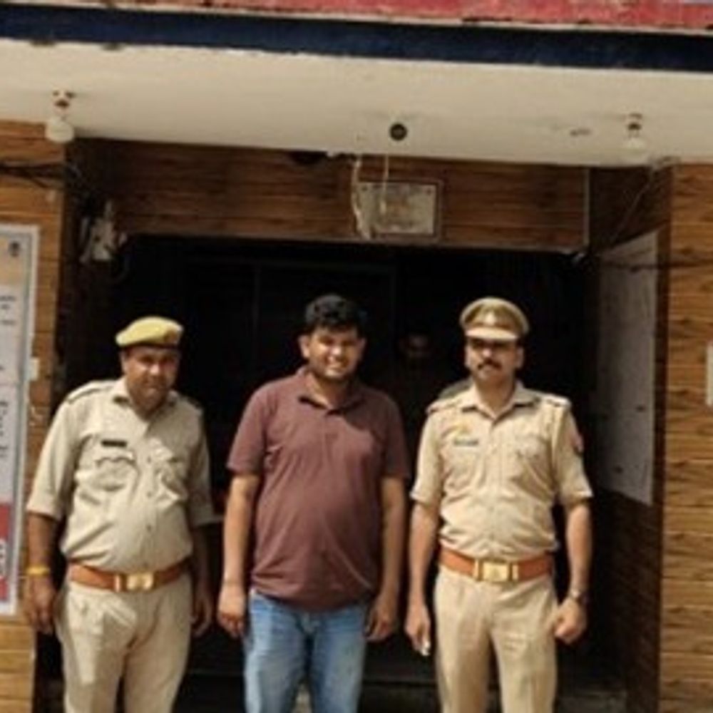 डिलीवरी बॉय से मारपीट का आरोपी गिरफ्तार:मेरठ में 5 मिनट की देरी पर यूको बैंक मैनेजर ने पिटाई की थी
