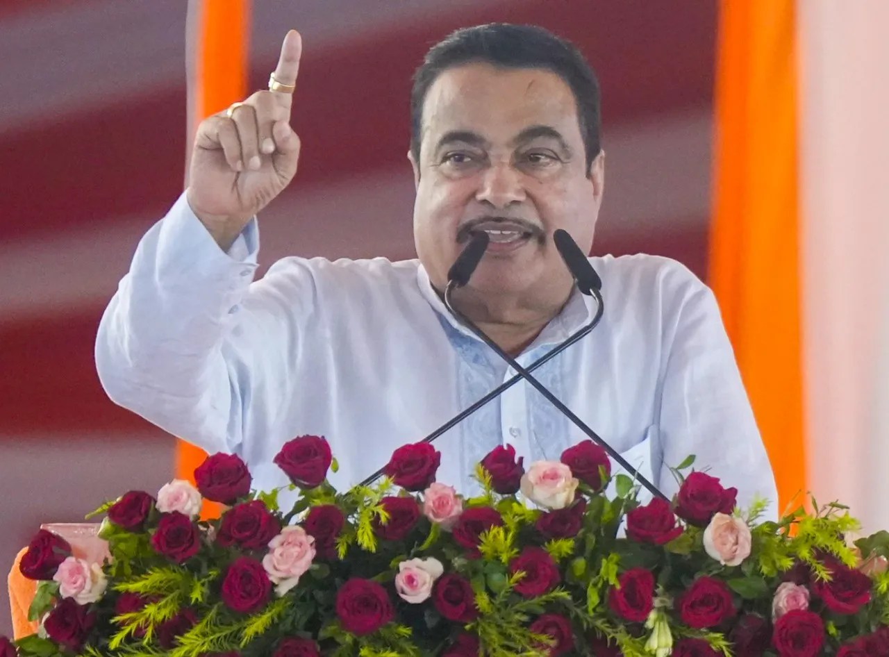 नितिन गडकरी के बयान से राजनीतिक हलचल तेज, बोले- अब ज्यादा काम नहीं कर सकता, नई पीढ़ी संभाले कमान
