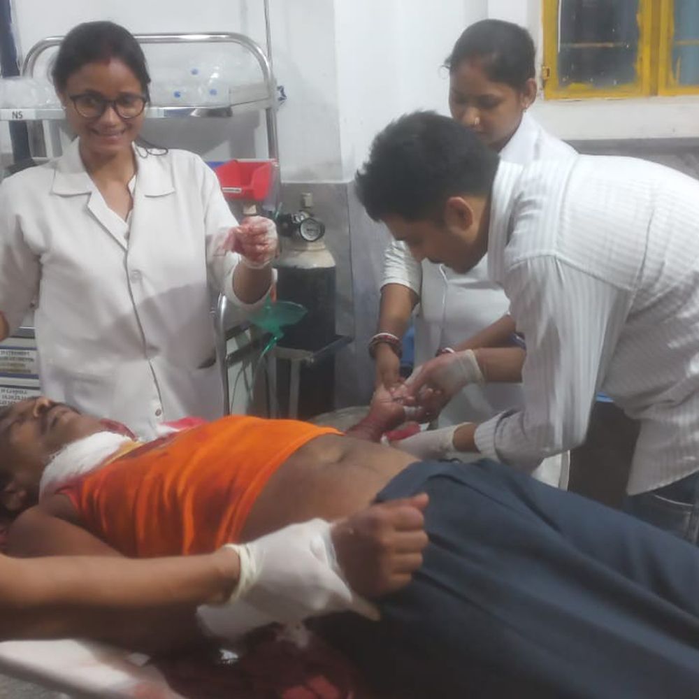 बांका में शख्स ने आत्महत्या का किया प्रयास:मानसिक स्थिति बिगड़ने पर ब्लेड से खुद को किया घायल, मायागंज रेफर