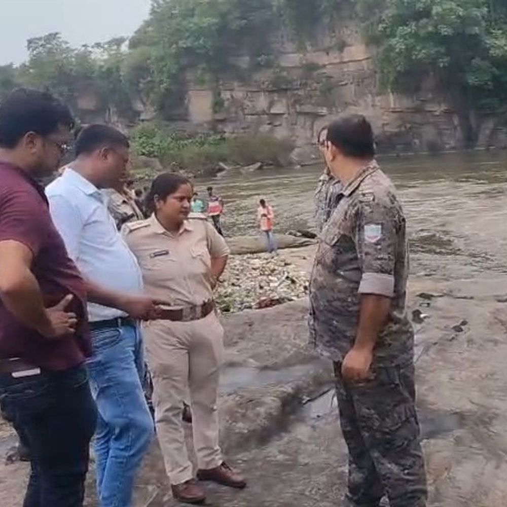 बर्थडे मना रहे चाचा-भतीजा भटिंडा फॉल में डूबे, मौत:तेज धार में बहकर 250 मीटर दूर पहुंचे, 15 फीट गहरे पानी में गुफा में मिले शव