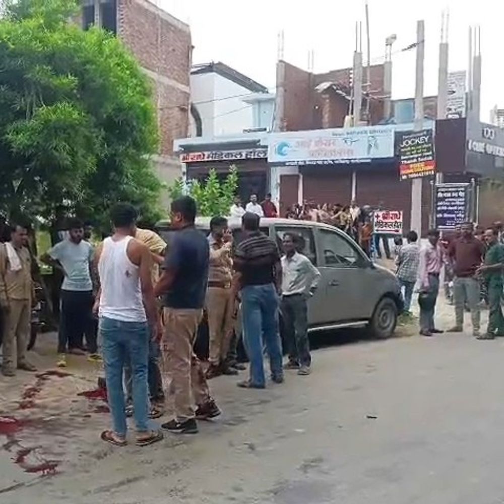 फर्रुखाबाद में साले-बहनोई में चाकूबाजी:रुपए के लेनदेन विवाद में पूर्व सैनिक गंभीर घायल, हायर सेंटर रेफर