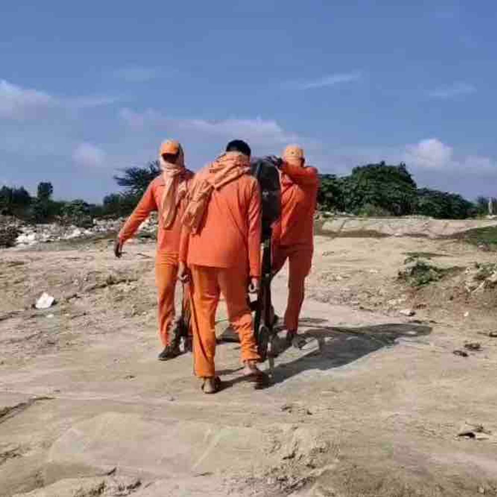 गोरखपुर में नदियों का बढ़ता जलस्तर बढ़ा रहा टेंशन:सरयू खतरे के पार, राप्ती का जलस्तर तेजी से बढ़ा; प्रशासन अलर्ट