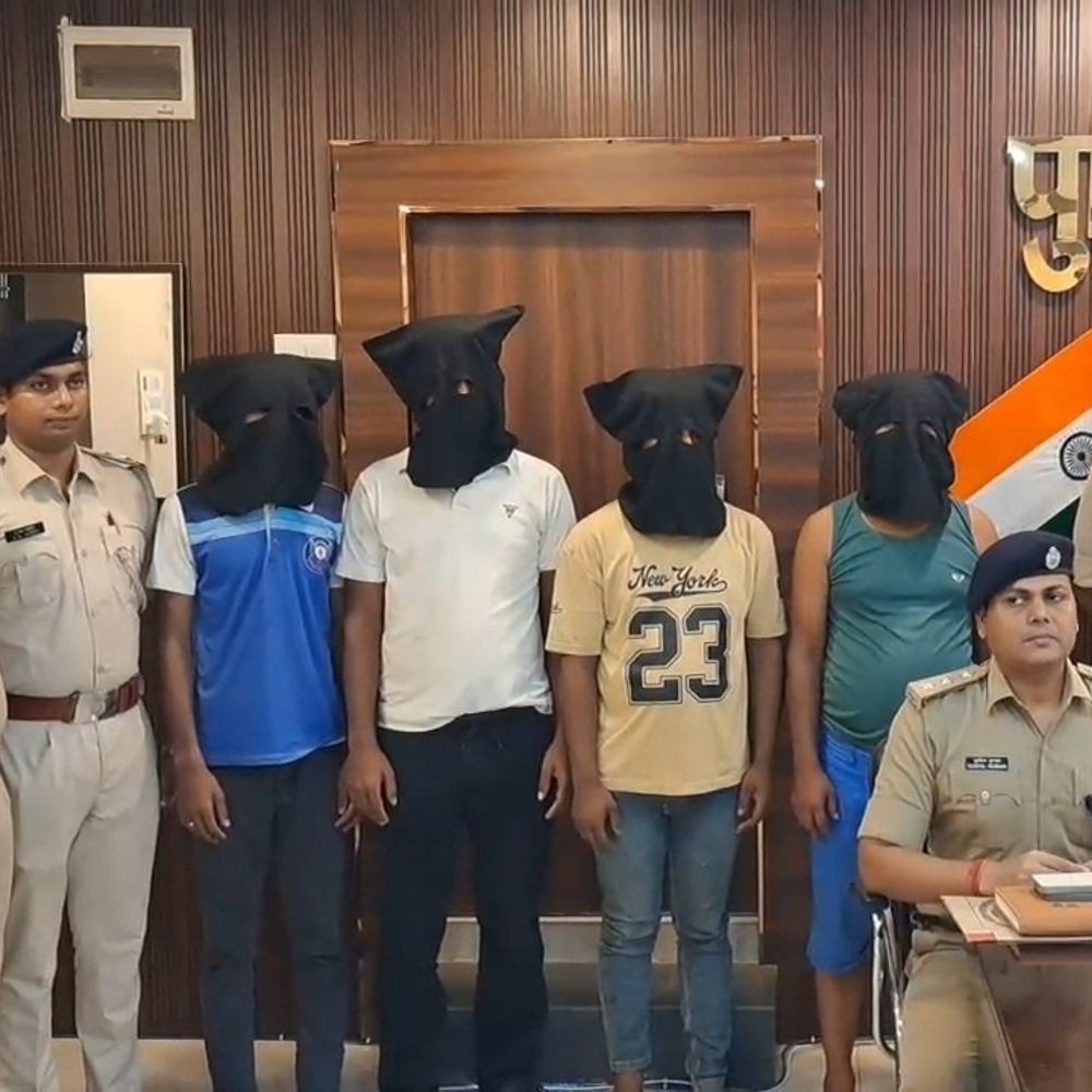 अररिया में 240KG गांजा बरामद:चार तस्कर गिरफ्तार, 1 हुंडई कार और मोबाइल फोन जब्त