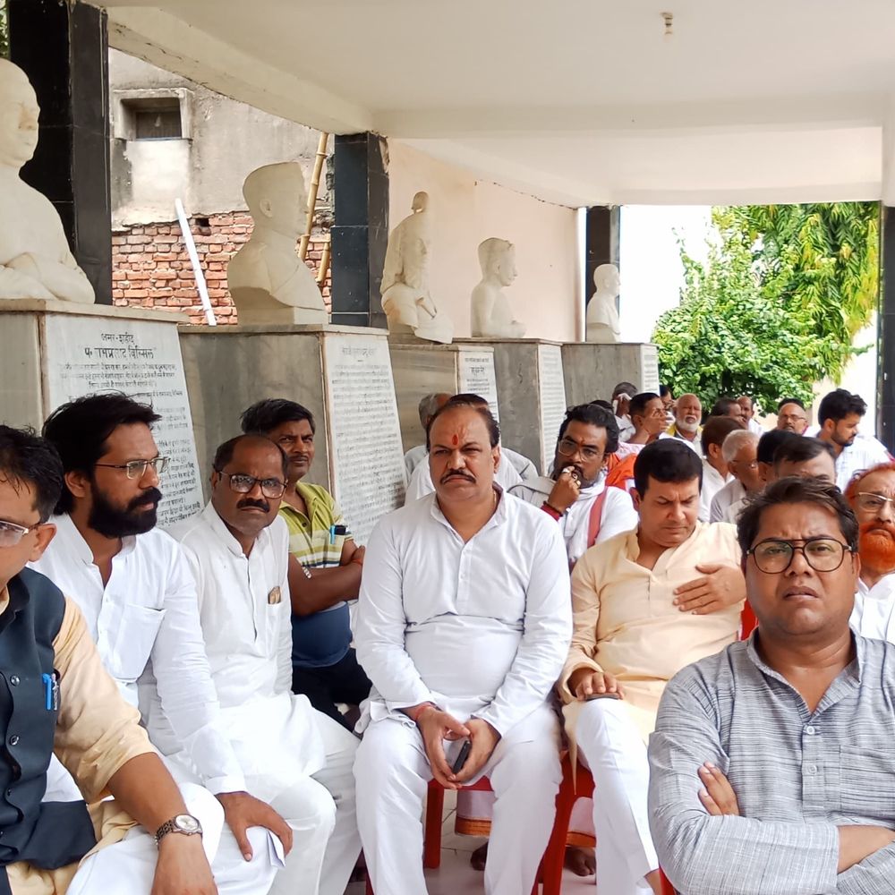 मिर्जापुर से शुरू हुई रोजगार-सामाजिक अधिकार यात्रा:9 सूत्रीय मांगों को लेकर सरकार से जवाबदेही की मांग