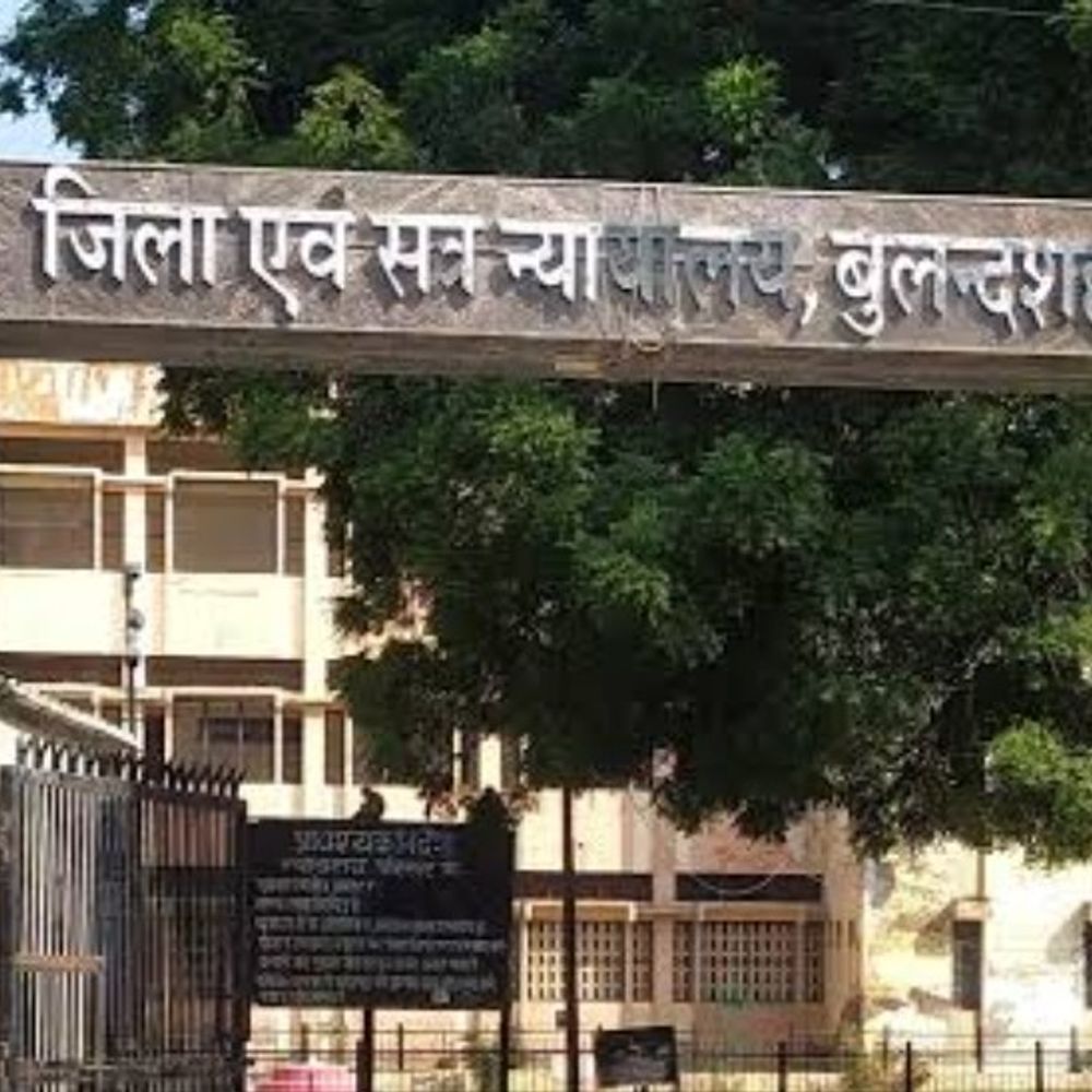 हत्या के मामले में 11 महीने बाद उम्रकैद की सजा:बुलंदशहर में चाकू से अभिषेक की हत्या से गोदकर की थी हत्या, 51 हजार रुपए जुर्माना