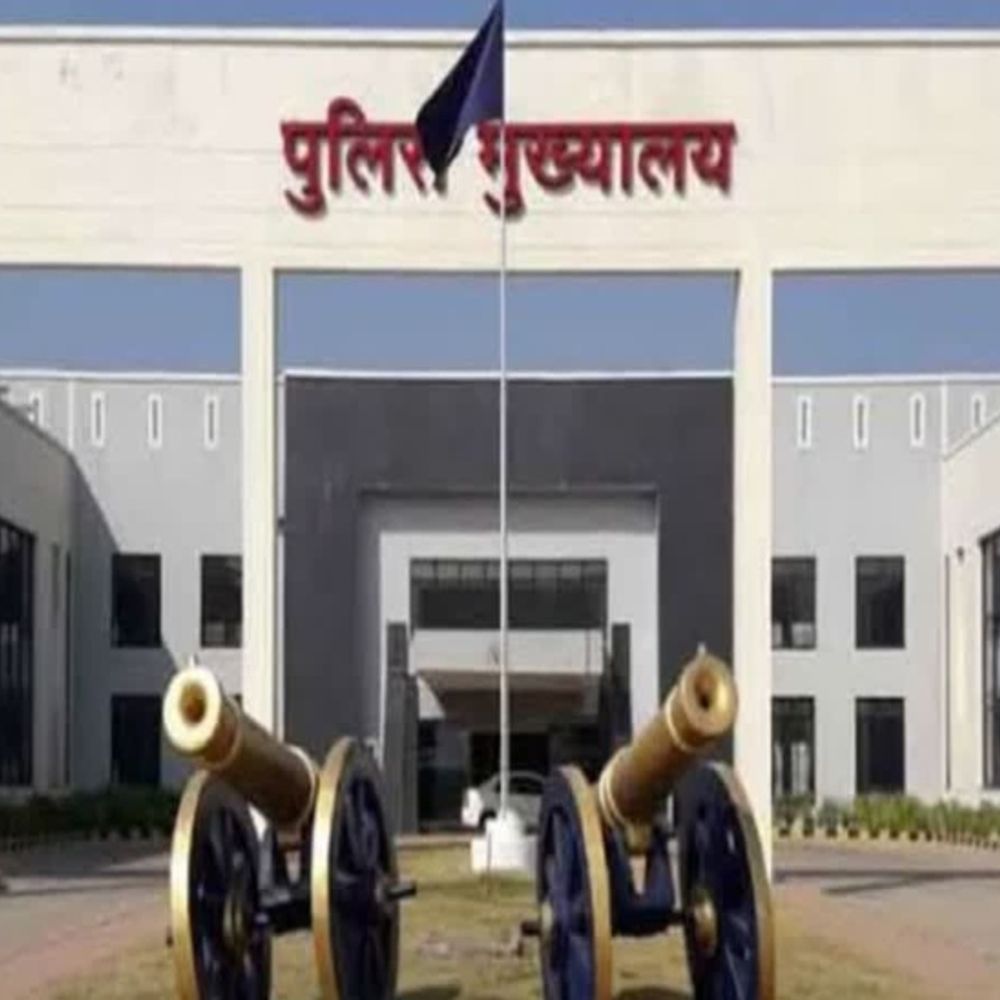छत्तीसगढ़ में 35 पुलिस अधिकारियों का तबादला:34 इंस्पेक्टर और एक SI शामिल, कई जिलों के अफसरों को मिली नई पोस्टिंग