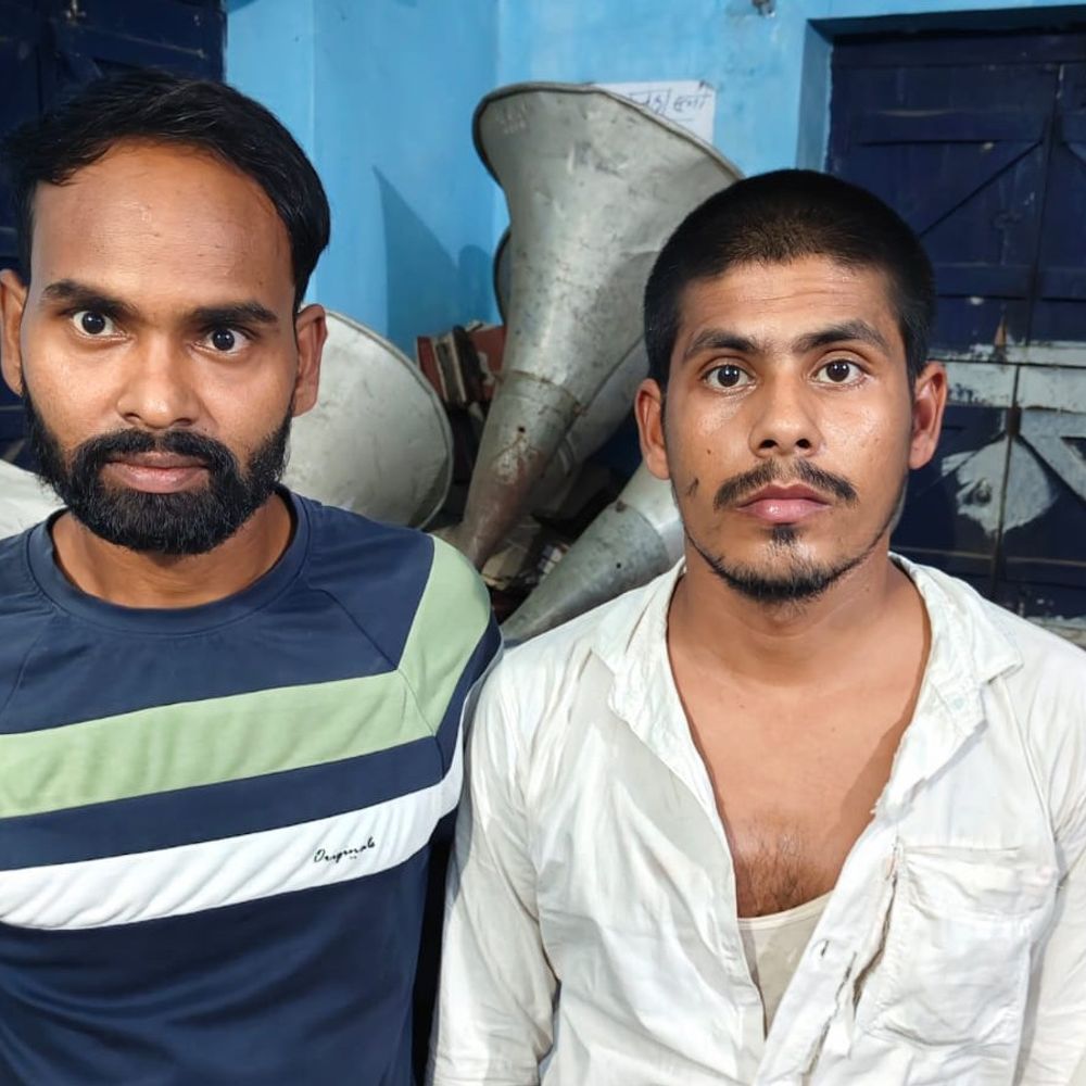 मधेपुरा में 1510 बोतल नशीली कफ सिरप पकड़ी:सहरसा के तरफ से लाई जा रही थी, नालंदा-पटना के 2 तस्कर अरेस्ट; कार जब्त