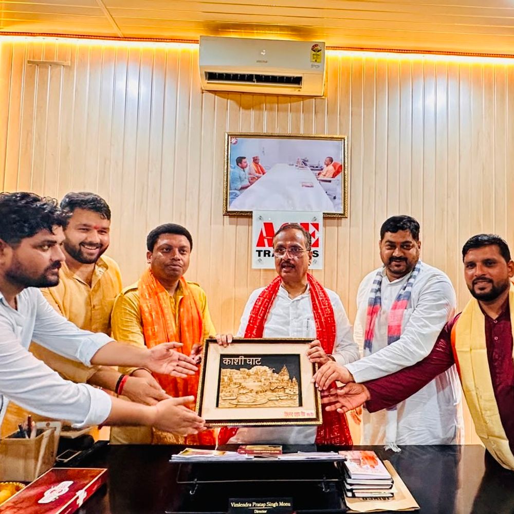 अकबरपुर पहुंचे पूर्व डिप्टी सीएम दिनेश शर्मा:भाजपा कार्यकर्ताओं ने किया स्वागत, संगठन मजबूती और आगामी कार्यक्रमों पर चर्चा