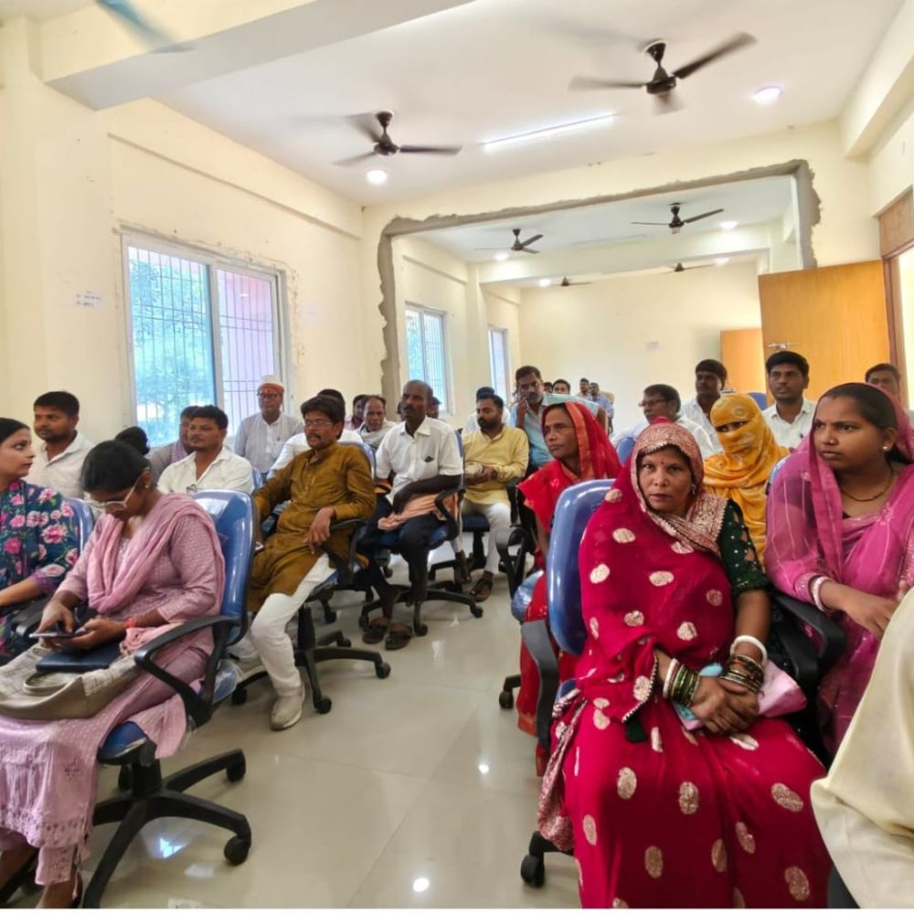 PHED-बिजली विभाग की गड़बड़ी पर उठे सवाल:सीतामढ़ी में पंचायत समिति की मीटिंग में प्रमुख ने तुरंत समाधान का दिया निर्देश