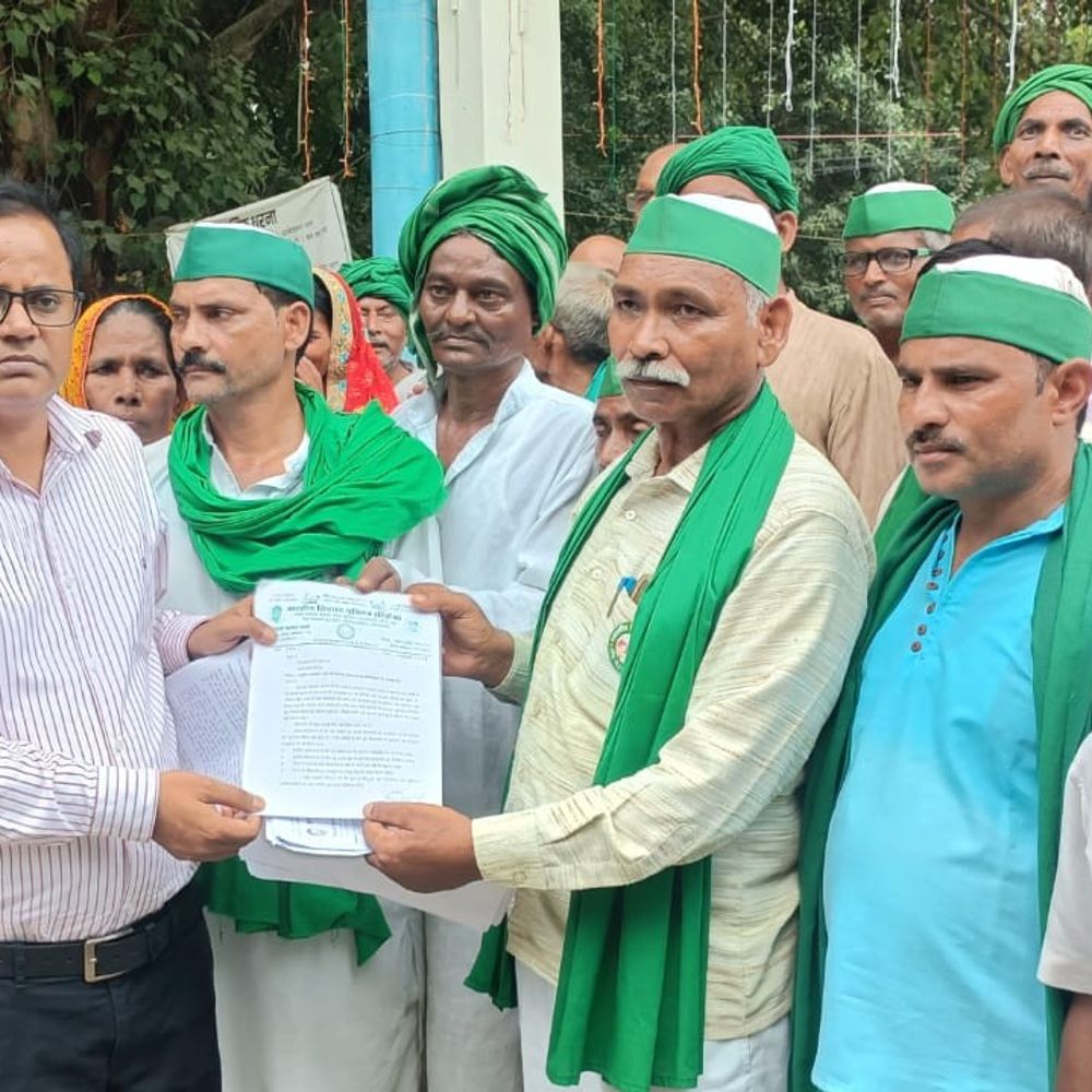 अम्बेडकरनगर में कर्जमाफी समेत कई मुद्दों पर कार्रवाई की मांग:किसानों ने राष्ट्रपति को सौंपा 15 सूत्रीय मांगों का ज्ञापन