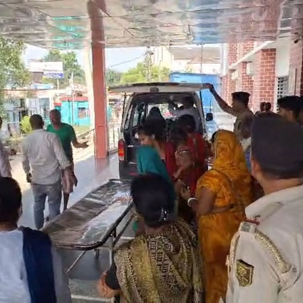 ट्रेन की चपेट में आने से युवक की मौत:थावे-सीवान रेलखंड पर हादसा, PMCH पहुंचने से पहले तोड़ा दम