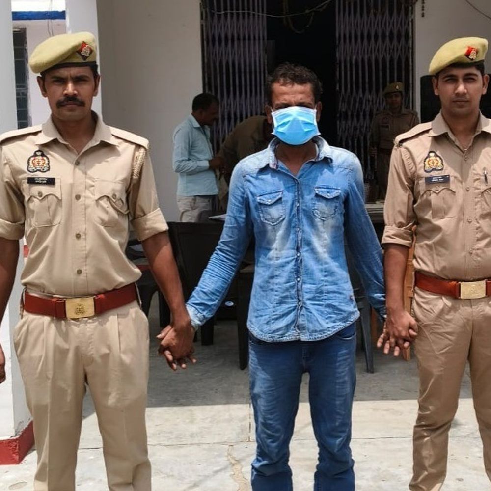 25 हजार का इनामी गैंगस्टर गिरफ्तार:हरदोई में बेनीगंज पुलिस ने बरगदिया तिराहे से पकड़ा