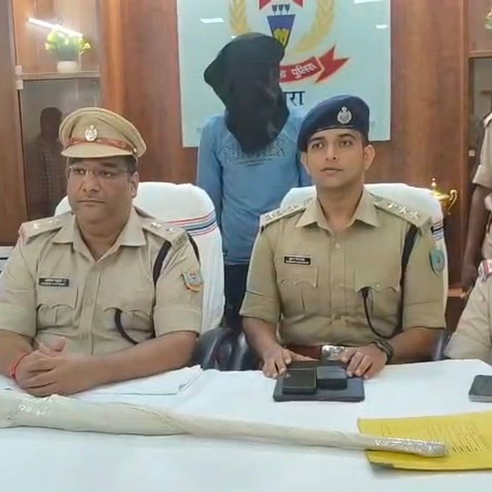 चतरा में अंतरराज्यीय बाइक चोर गिरोह का पर्दाफाश:एक आरोपी गिरफ्तार, एक देशी बंदूक और चार चोरी की बाइकें बरामद
