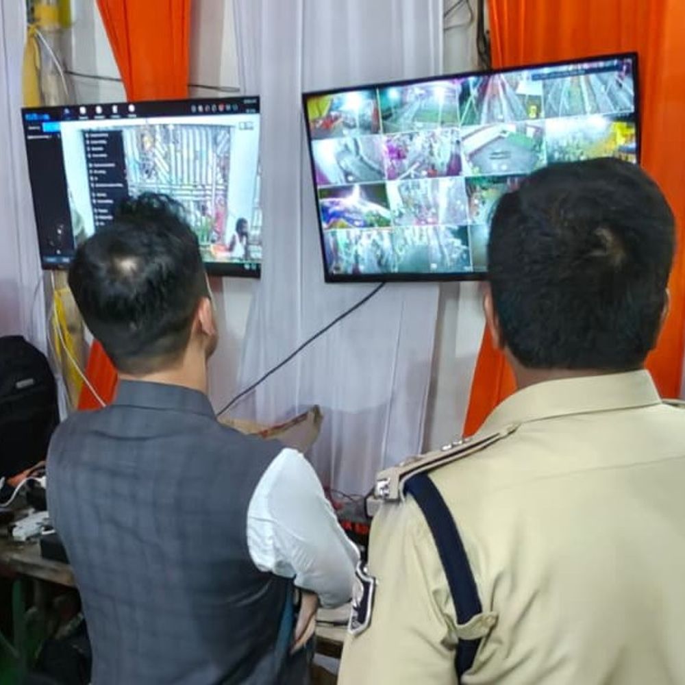 बिस्फी के भैरवा मंदिर में अंतिम सोमवारी पर भीड़:अधिकारियों ने सुरक्षा व्यवस्था और श्रद्धालुओं की सुविधाओं का जायजा लिया