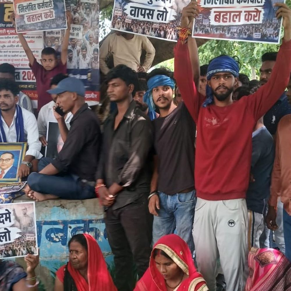 देवरिया के लबकनी-गांव में बाहरी लोगों के प्रवेश पर रोक:अनुमति के बिना नहीं जा सकेंगे सामाजिक संगठन और जनप्रतिनिधि