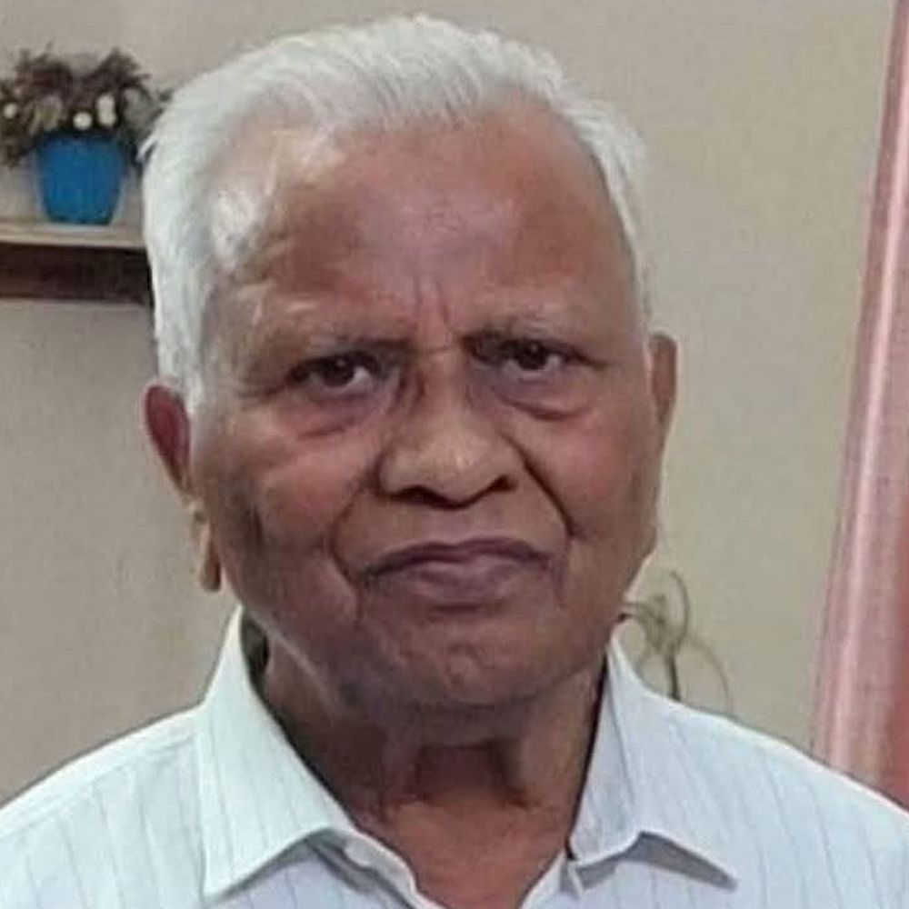 सिद्धार्थनगर में साहित्यकार डॉ. सच्चिदानंद मिश्र का निधन:95 साल की उम्र में ली अंतिम सांस, जिले के सबसे वरिष्ठ डॉक्टरों में से एक थे