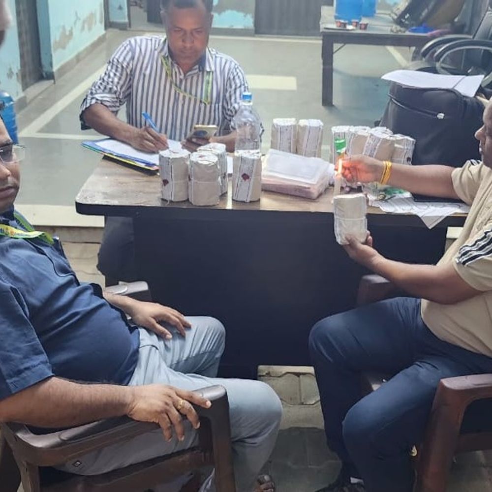 मथुरा में 700 किलो पनीर सीज:दिल्ली जा रहे मिल्ड प्रोडक्ट के तीन नमूने जांच को भेजे