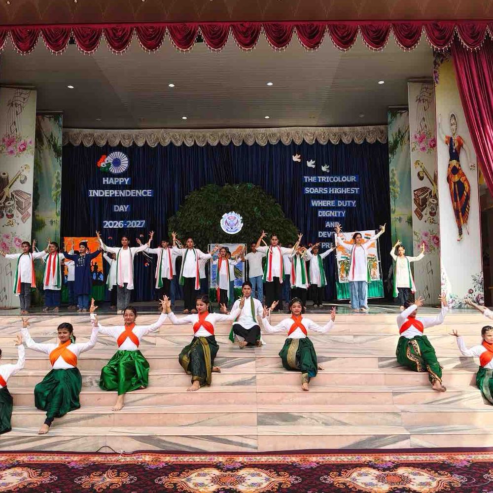 गोरखपुर सेंट जोसेफ स्कूल में स्वतंत्रता दिवस समारोह:सांस्कृतिक कार्यक्रमों ने बांधा समां, छात्रों ने दिखाई प्रतिभा