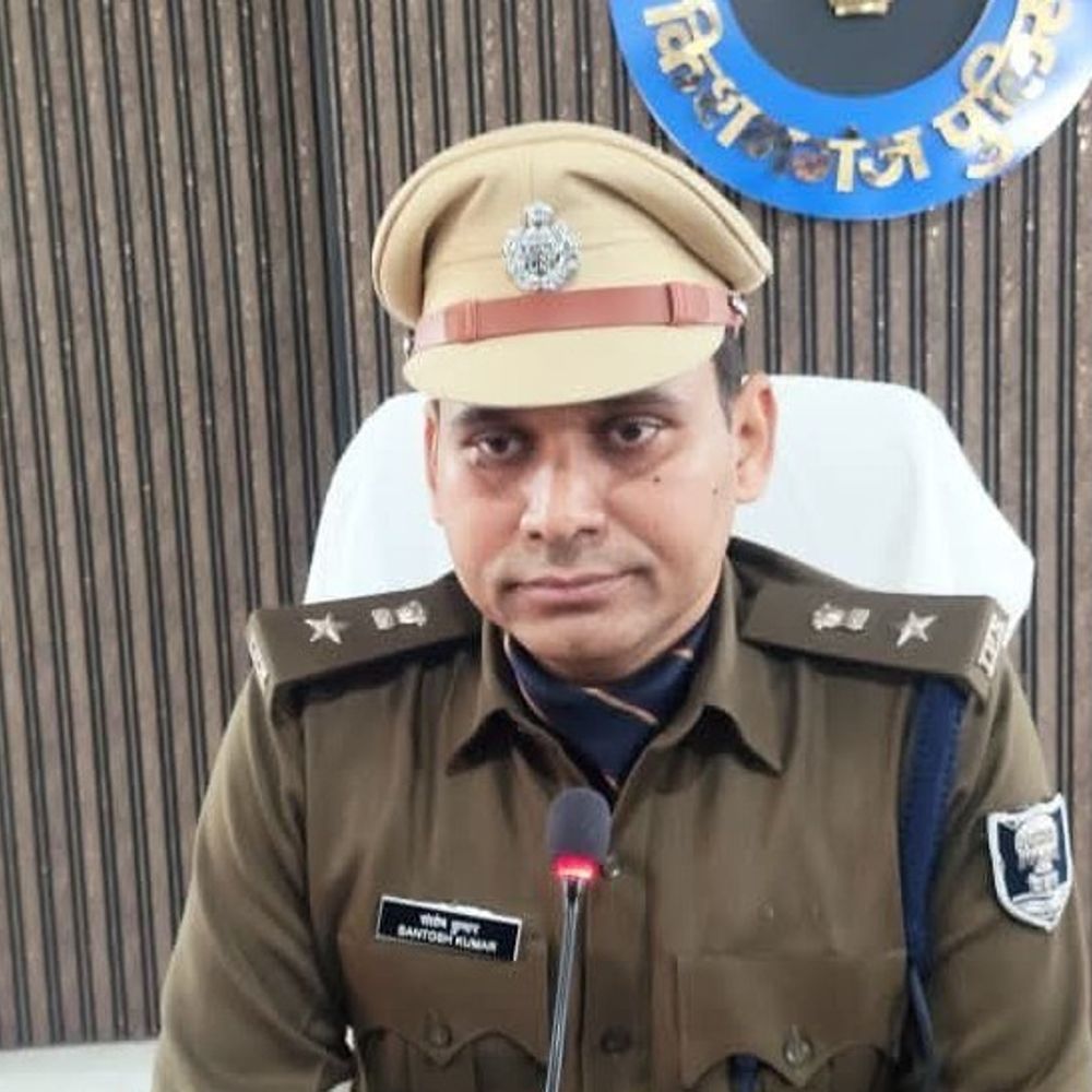 किशनगंज पुलिस ने 7.87 लाख रुपये शमन शुल्क वसूला:सप्ताहभर में 61 लोगों को गिरफ्तार किया, अवैध शराब-मवेशी जब्त