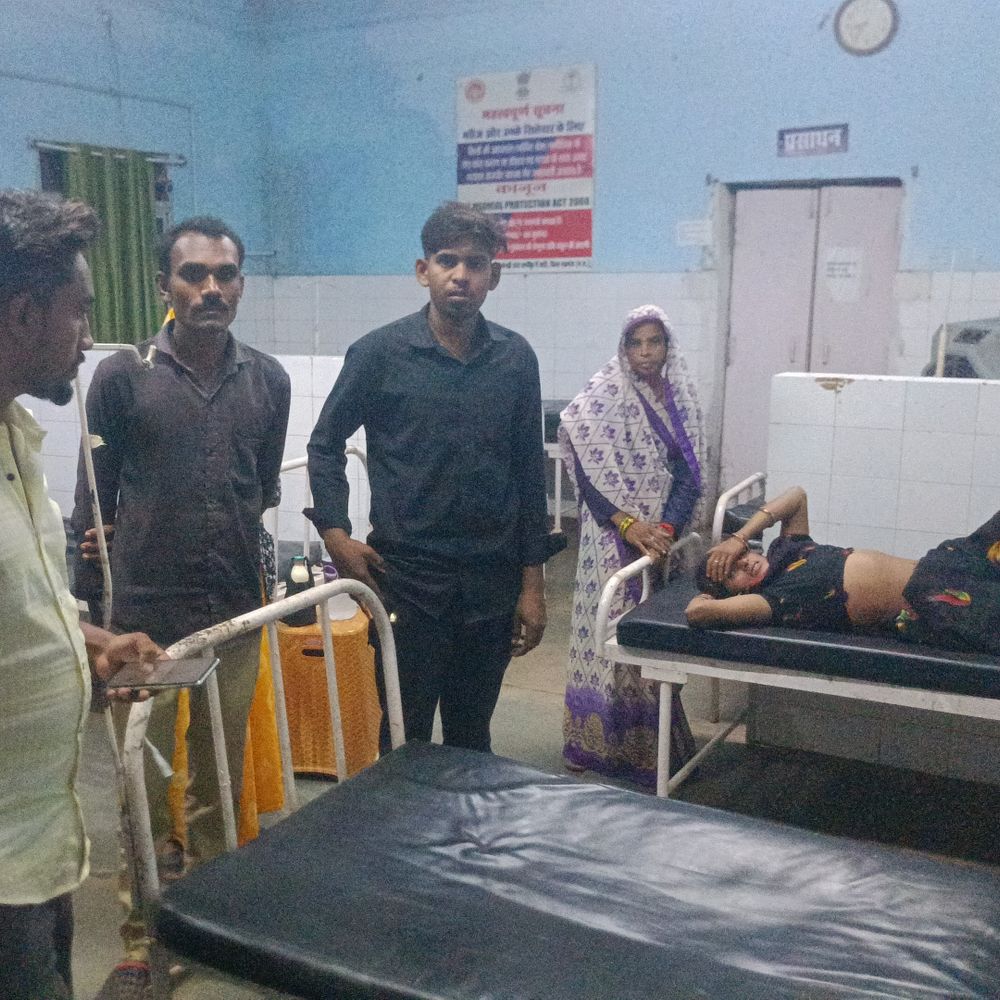 तेज रफ्तार कार ने महिला को पीछे से मारी टक्कर:मऊगंज के नईगढ़ी में मवेशी हांकते समय हादसा; मौके से भागा ड्राइवर