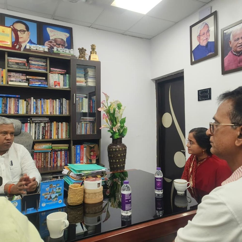 वारिसलीगंज विधायक बोलीं- किसानों की सिंचाई पर हो त्वरित कार्रवाई:प्रभारी मंत्री संतोष सुमन से पटना में की मुलाकात; अधिकारियों को समीक्षा का मिला भरोसा