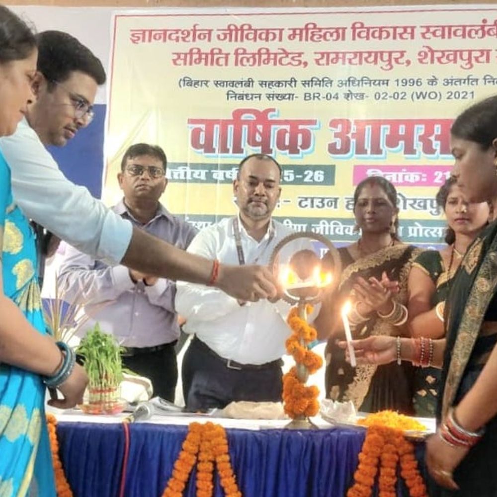 जीविका समिति को 19 लाख से अधिक का फायदा:शेखपुरा में वार्षिक आमसभा में फाइनेंसियल इयर की उपलब्धियां बताई गईं