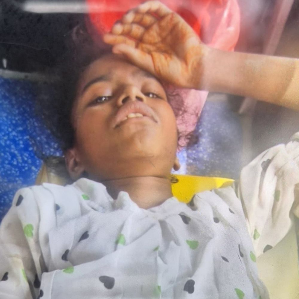 पलवल में बाइक की टक्कर से बुजुर्ग महिला की मौत:बच्ची घायल, यूपी से दवा लाई, ऑटो से उतकर पैदल जा रही थी