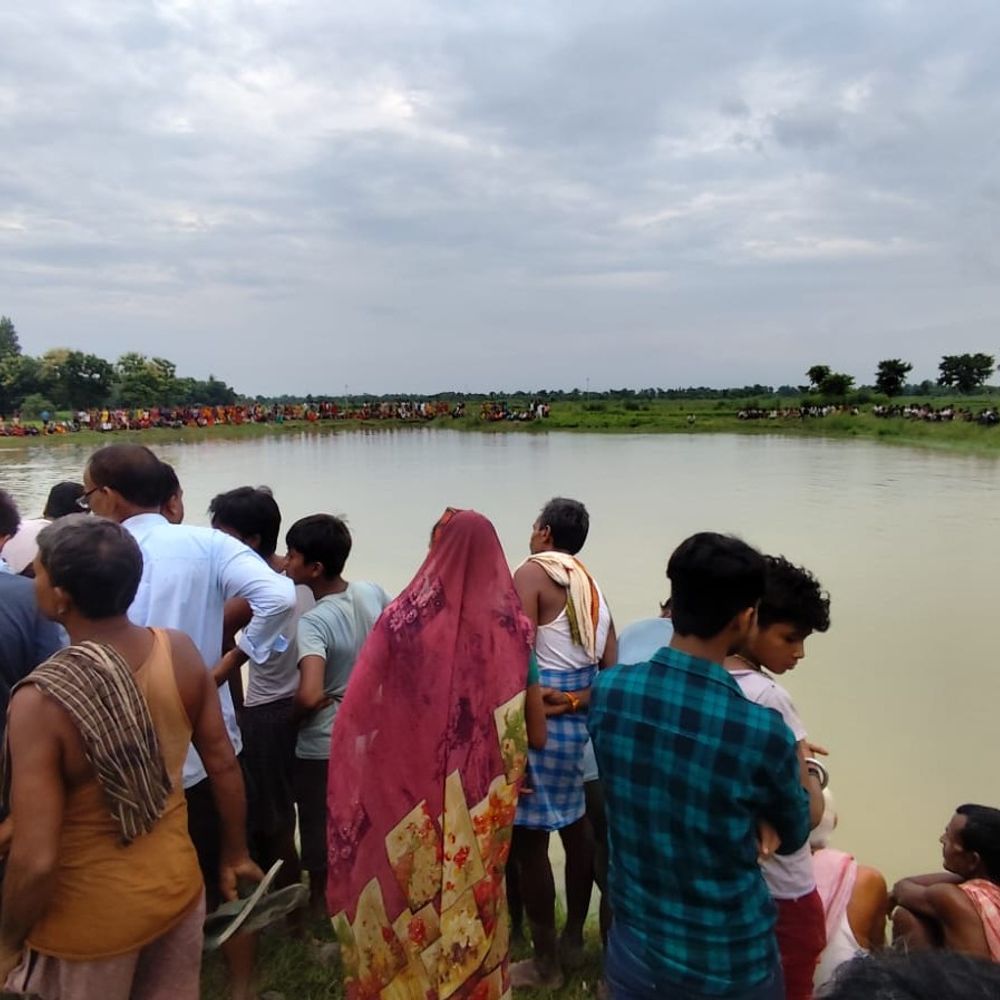 सीतामढ़ी में पोखर में डूबा 12 साल का बच्चा:नहाने के दौरान गहरे पानी में गया, NDRF ने संभाला मोर्चा, देर शाम तक नहीं मिला शव