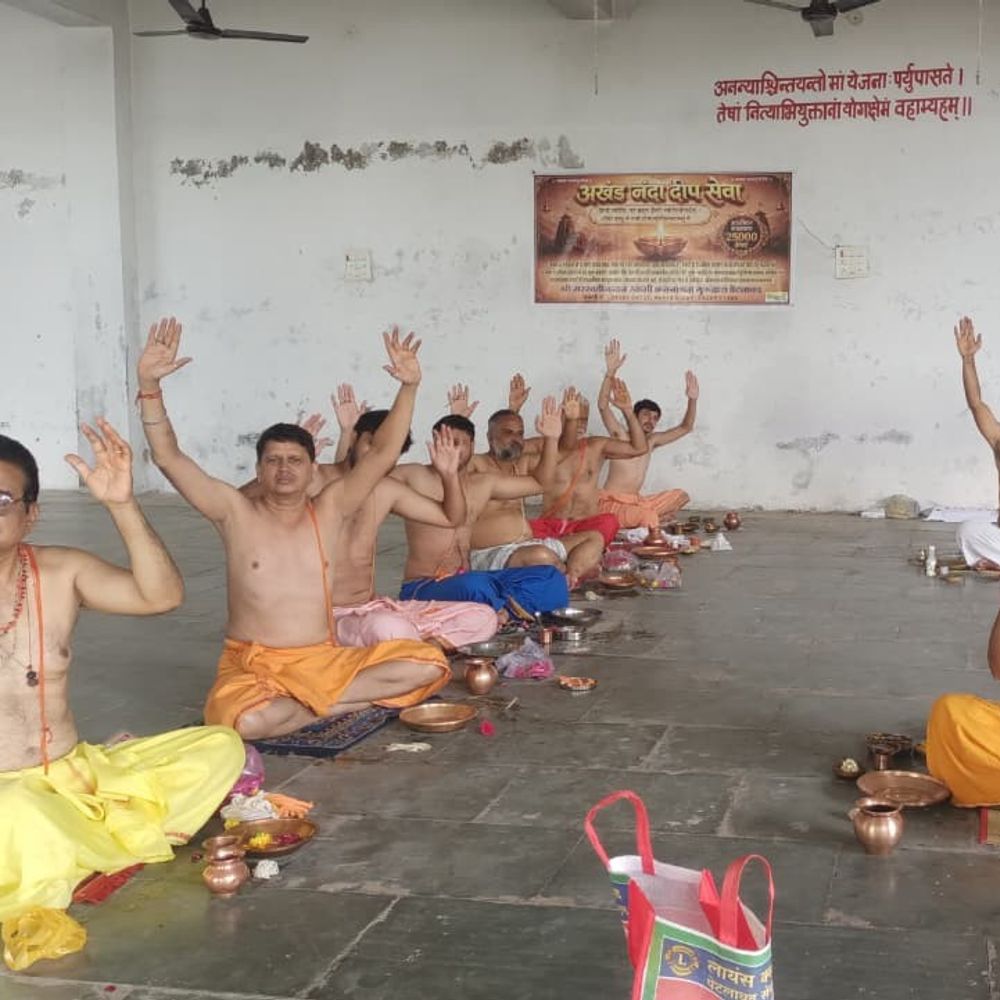 पेटलावद में श्रावणी उपाकर्म का आयोजन:ब्राह्मण समाज ने निभाई वैदिक परंपरा, धारण किए नए यज्ञोपवीत
