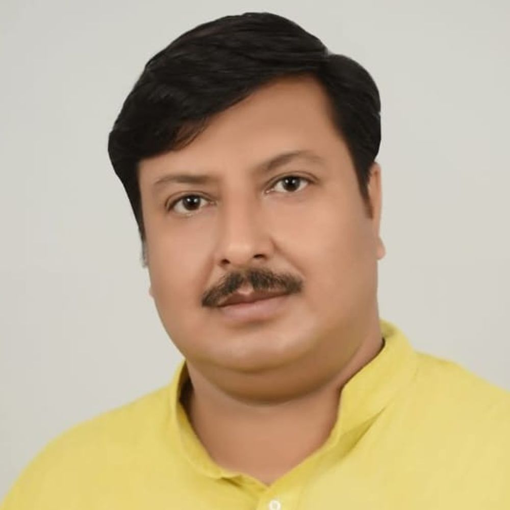 सुल्तानपुर में सपा नगर अध्यक्ष पर केस दर्ज:भड़काऊ पोस्ट डालने का आरोप; PM-सीएम की तस्वीरों के इस्तेमाल का दावा