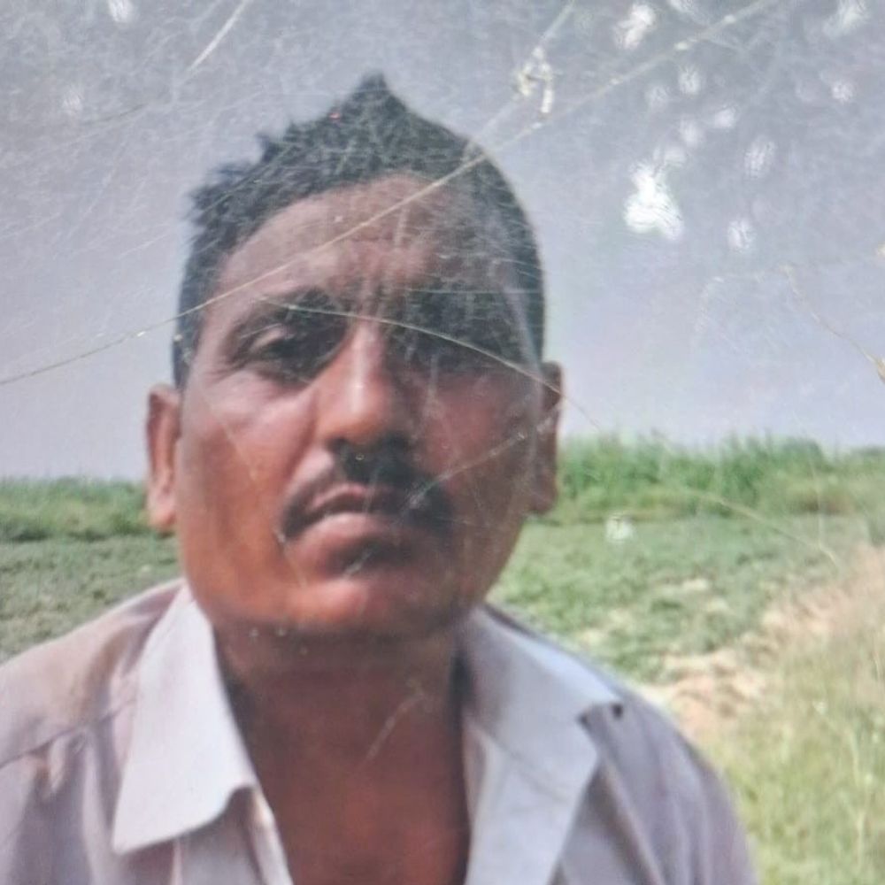 फिरोजाबाद में लाइनमैन की करंट लगने से मौत:सबमर्सिबल का तार ठीक करते समय हादसा, शव को कब्जे में लिया