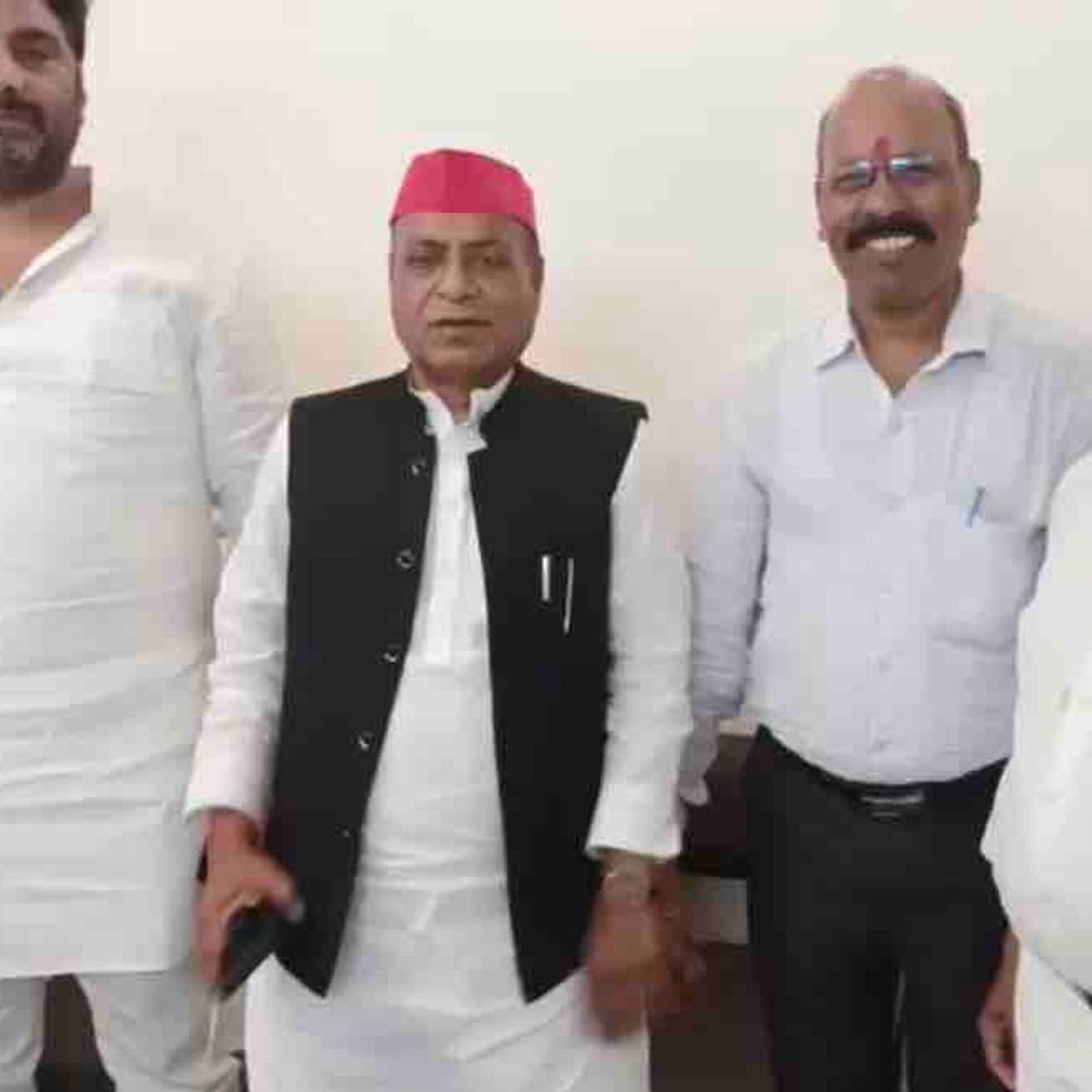 गोरखपुर पहुंचे SP के पूर्व मंत्री रामाश्रय विश्वकर्मा:संजय निषाद-ओमप्रकाश राजभर पर लगाए गंभीर आरोप, कहा- सरकार हर मोर्चे पर विफल
