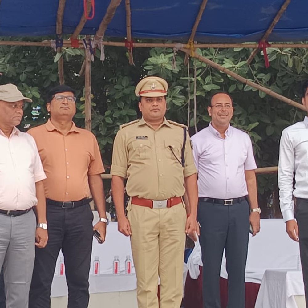 गांधी मैदान में स्वतंत्रता दिवस समारोह की फाइनल ड्रेस रिहर्सल:सीवान में DM और SP ने तैयारियों का जायजा लिया