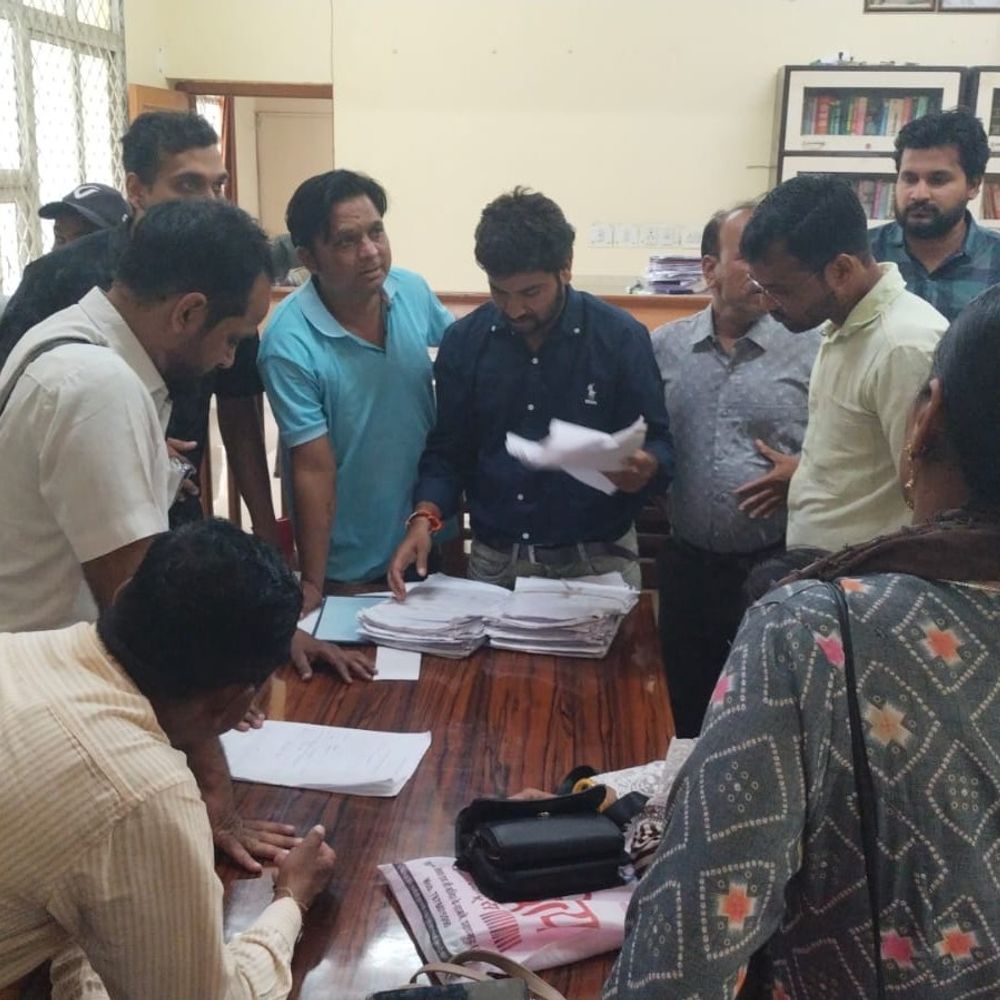 प्रतापगढ़ निकाय चुनाव: दूसरे दिन 54 नामांकन दाखिल:भाजपा-कांग्रेस की सूची का इंतजार, सोमवार को नामांकन की आखिरी तारीख