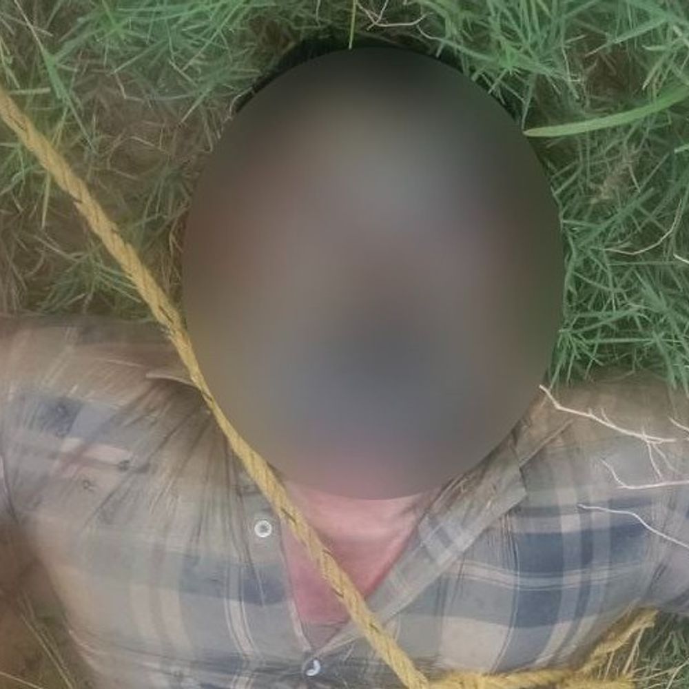 महेंद्रगढ़ नहर में मिला व्यक्ति का शव:एक पाइप में फंसा हुआ था, पुलिस कर रही पहचान कराने की कोशिश