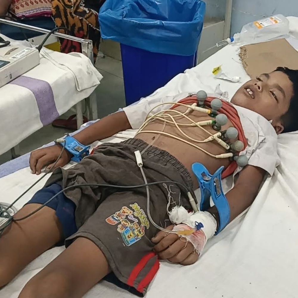 विश्वंभरपुर में 9 वर्षीय बच्चे को सांप ने डसा:खेलते समय हुआ हादसा, इलाज के दौरान तोड़ा दम