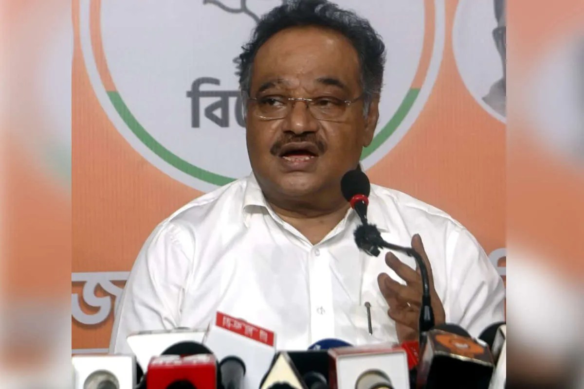 West Bengal politics: भाजपा में शामिल हो रहे तृणमूल नेताओं को चेतावनी, वसूली की तो अंडा पड़ेगा