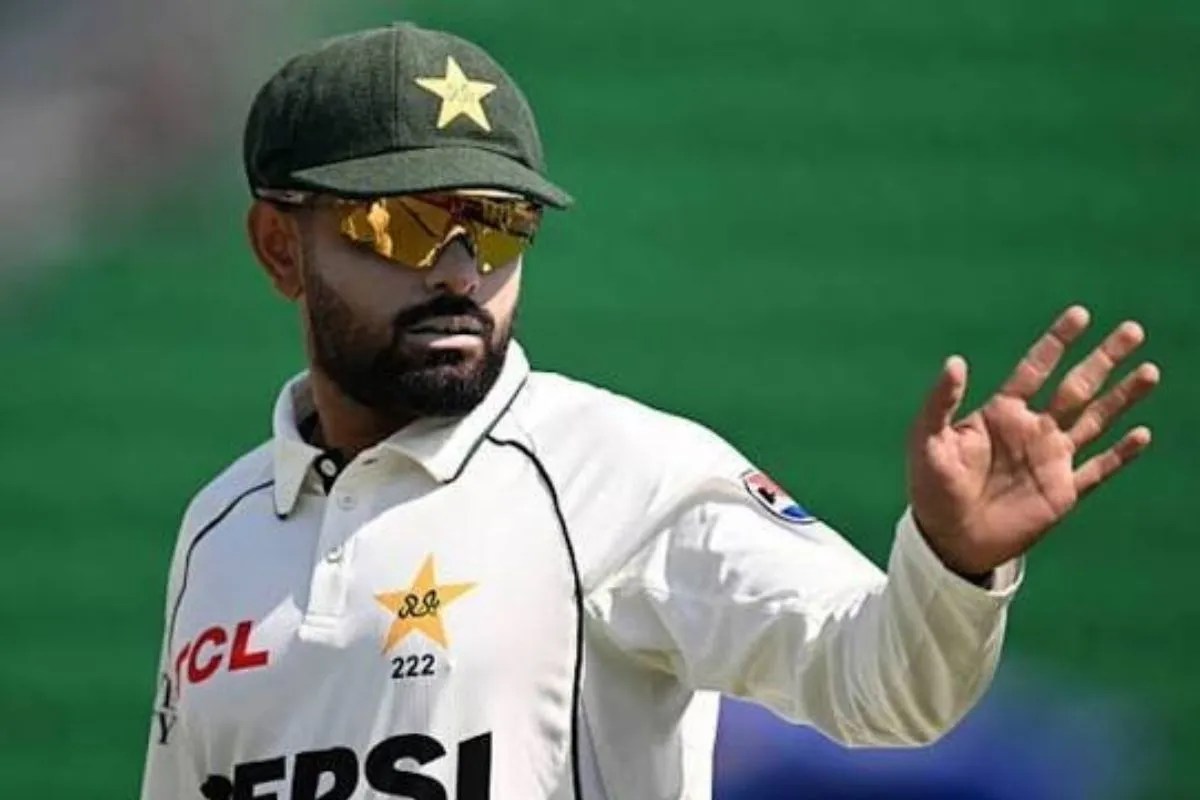 Eng vs Pak: बाबर आजम नहीं मिटा पा रहे 4 साल से माथे पर लगा दाग, अंग्रेजों के सामने फिर डाले हथियार
