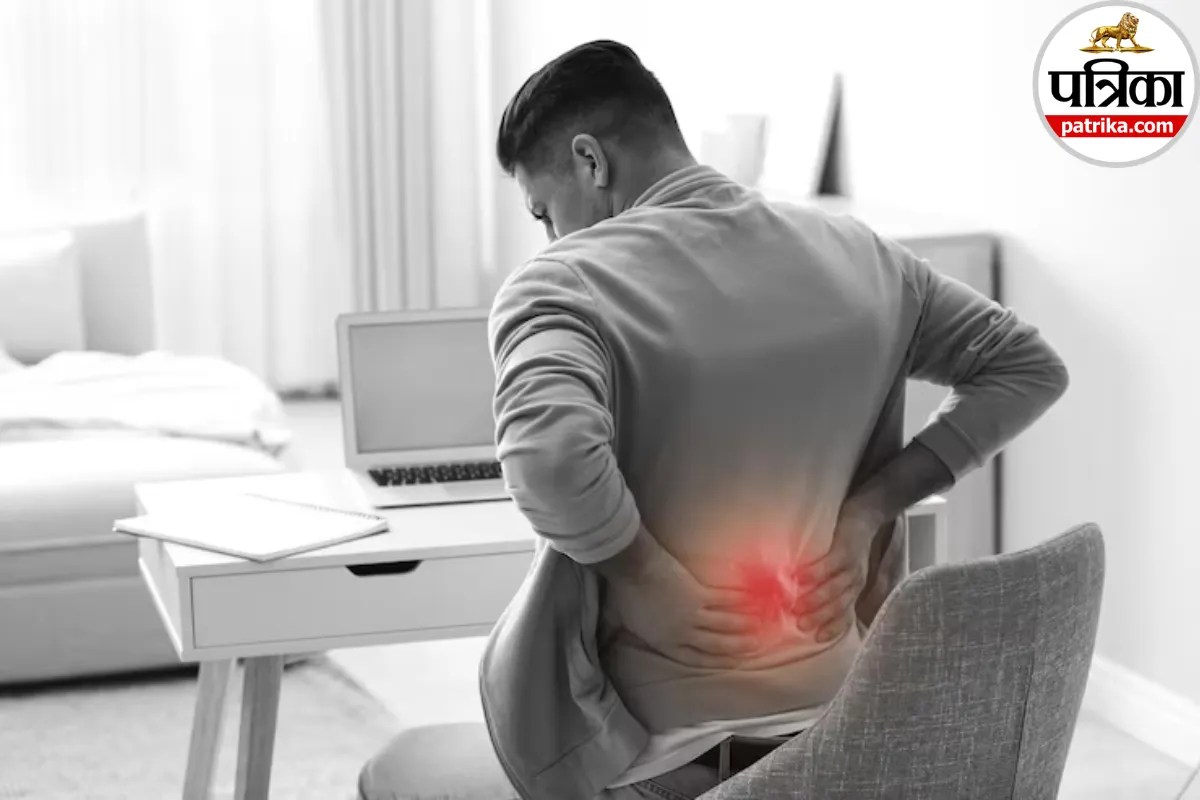 अचानक पीठ में उठता है तेज दर्द? क्लीवलैंड क्लिनिक से जानें Back Spasms क्यों होते हैं और कैसे पाएं राहत