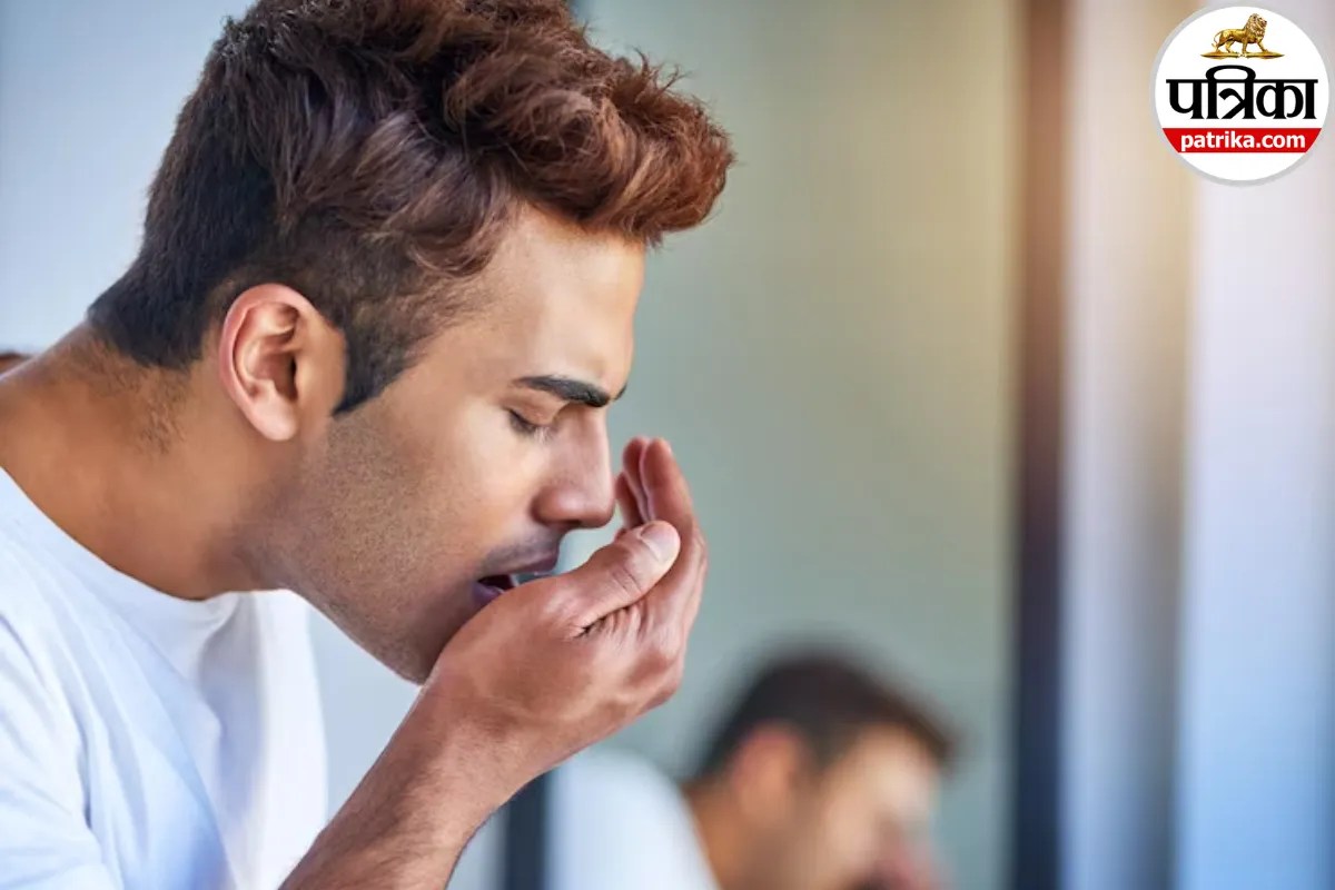 Bad Breath: ब्रश करने के बाद भी नहीं जा रही मुंह की बदबू? मेयो क्लिनिक से जानें इसकी वजह और बचने के उपाय
