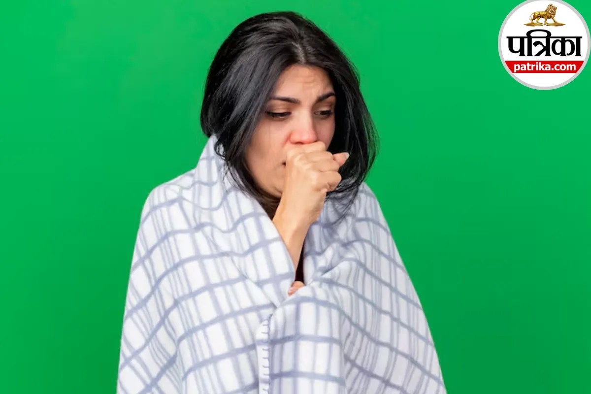 Chronic Cough: रात में बढ़ जाती है खांसी या बार-बार आती है? NHS और मेयो क्लिनिक से जानें किन संकेतों को बिल्कुल न करें नजरअंदाज