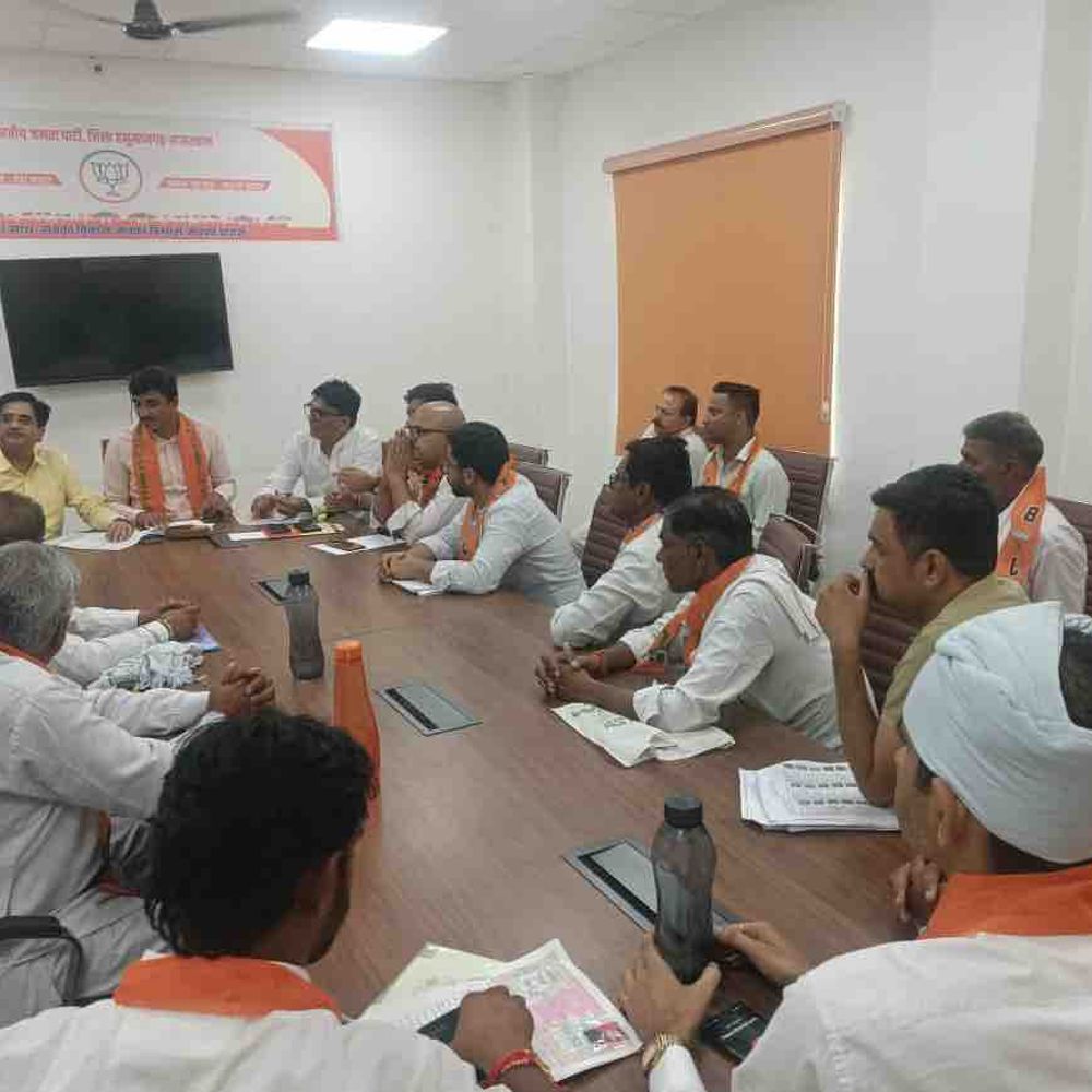 भाजपा ने प्रत्याशियों के नामांकन फॉर्म तैयार कर जांचे:जयपुर से सिंबल का इंतजार, सोमवार को जमा होंगे नामांकन