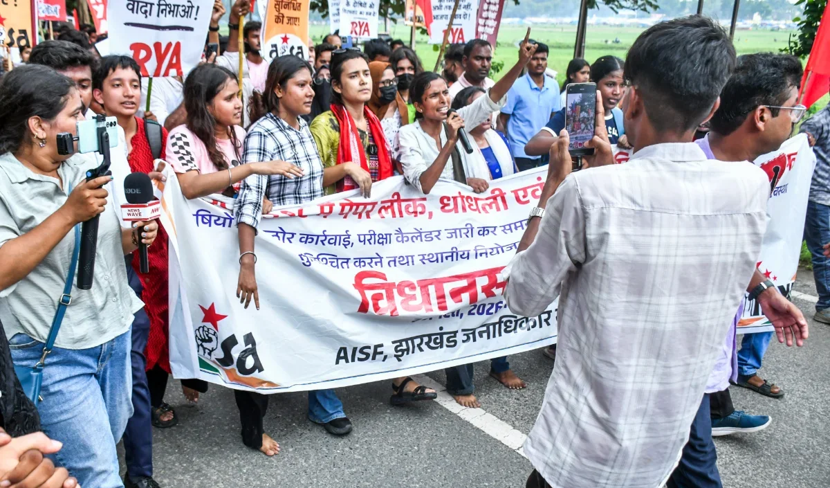 Jharkhand Students Protest: छात्र आंदोलन के चलते रांची में स्कूल बंद, विधानसभा के पास सुरक्षा कड़ी