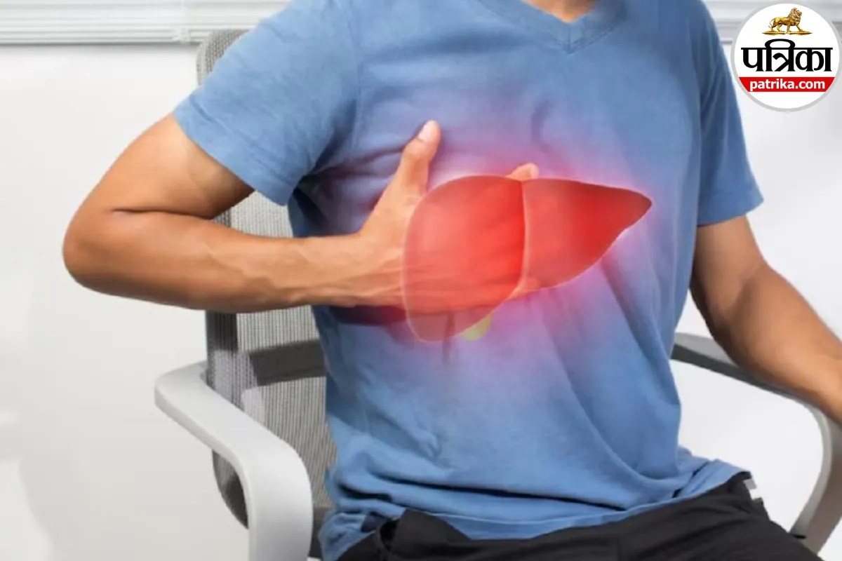 Enlarged Liver: पेट दर्द और लगातार थकान को न करें नजरअंदाज, बढ़े हुए लिवर का हो सकता है संकेत