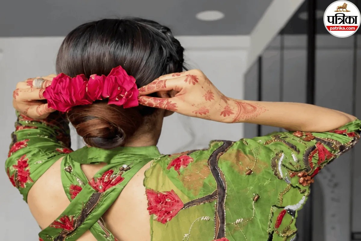 Gajra Hairstyle: तीज 2026 पर अपने ट्रेडिशनल लुक को कंप्लीट करने के लिए ट्राई करें ये 5 यूनिक गजरा हेयरस्टाइल