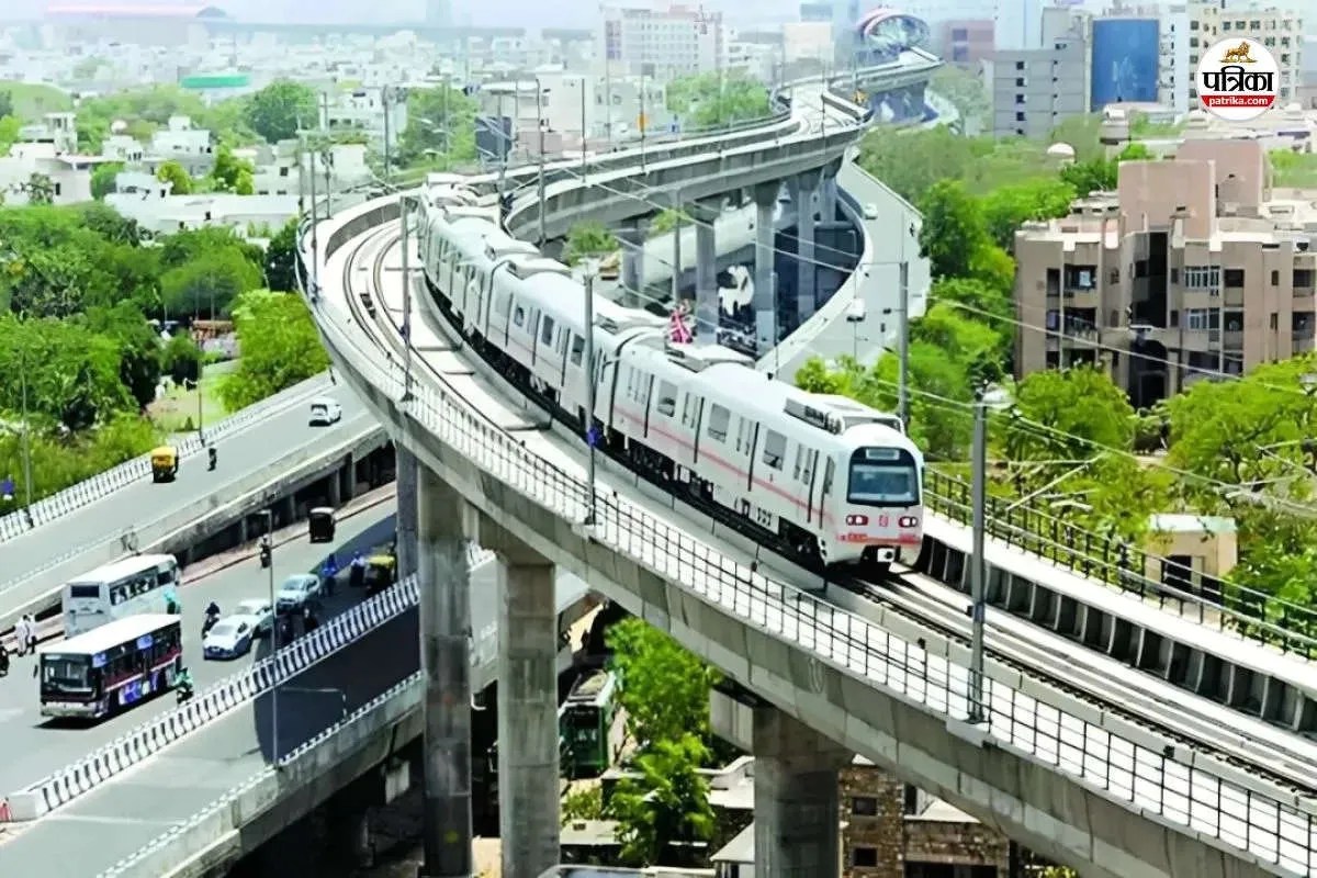 Ahmedabad Metro: अहमदाबाद मेट्रो के विस्तार को PIB की मंजूरी, बद्राबाद तक पहुंचेगी, 41 नए स्टेशन बनेंगे