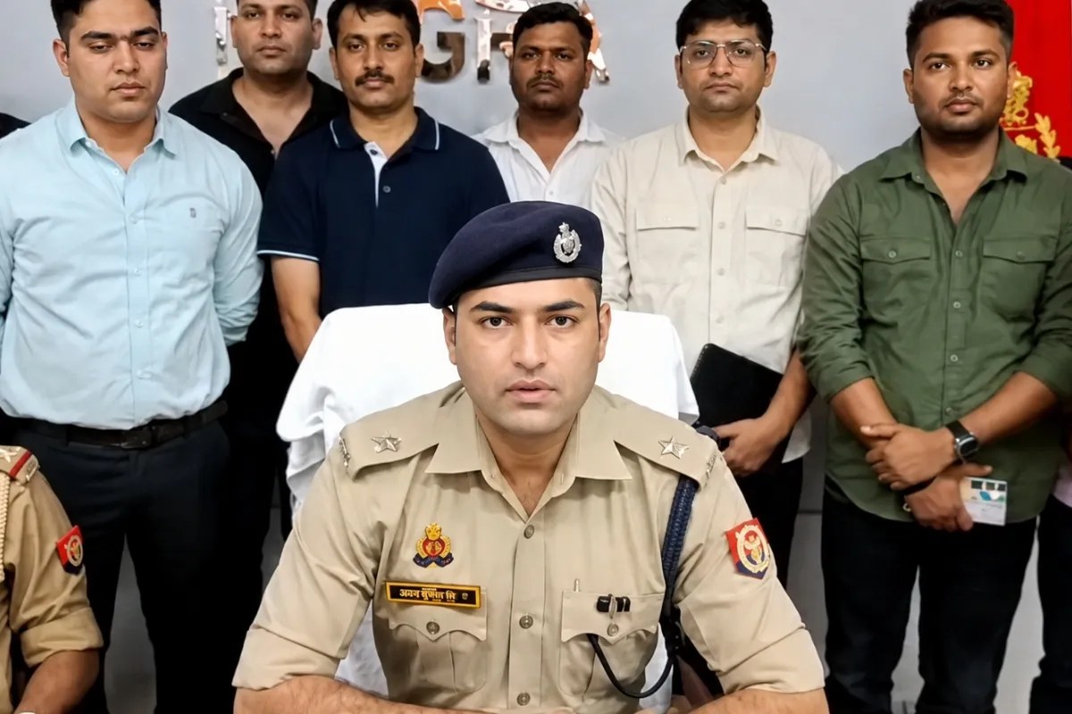 आगरा में 2 साल से चल रहा फर्जी कॉल सेंटर: 15 राज्यों के 2500 लोगों को बना चुके शिकार, चार गिरफ्तार