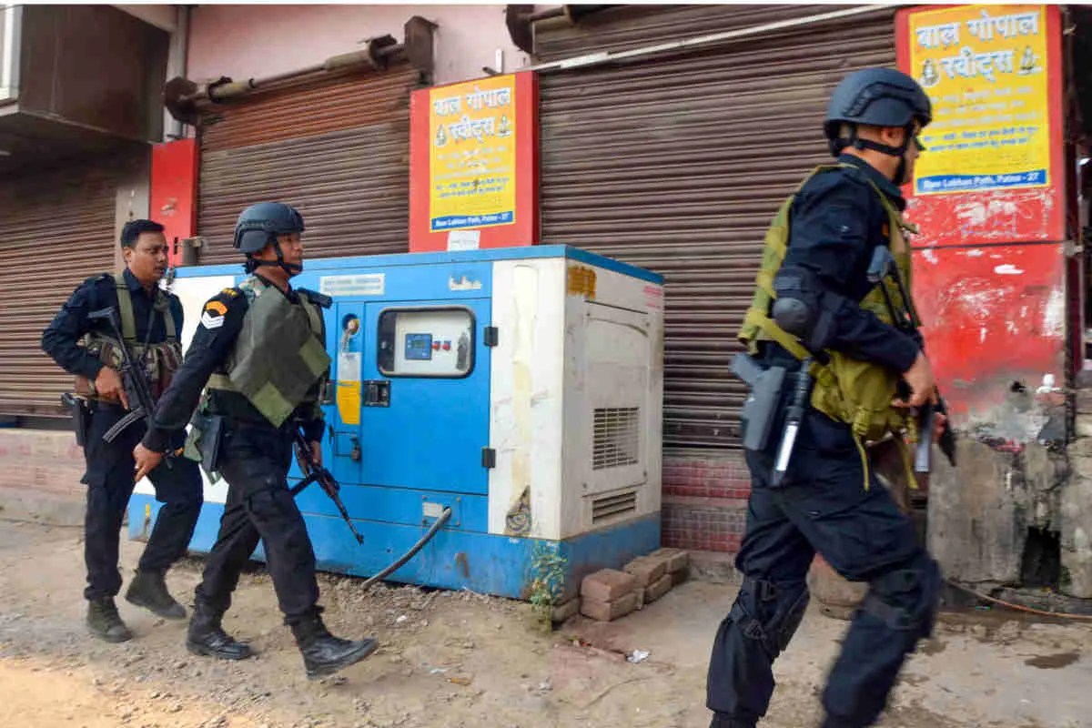 West Bengal: ISI के संदिग्ध ऑपरेटिव की डायरी से खुला बड़ा राज, नेपाल और बांग्लादेश में छिपे छह एजेंटों के नाम मिले