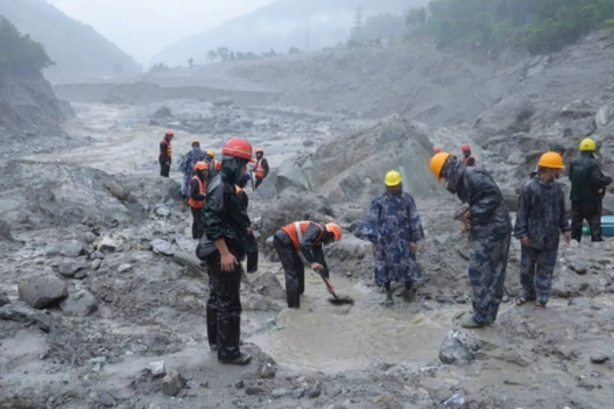 नेपाल में राहत अभियान के बीच 4 भारतीय सुरक्षित रेस्क्यू, 287 अब भी लापता